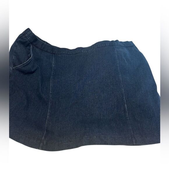 Isaac Mizrahi Live Denim Skort - Picture 1 of 16